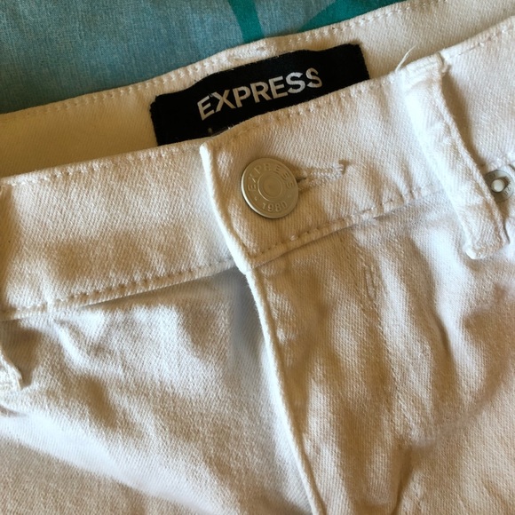 White Mid Rise Bermuda Short - Picture 3 of 5